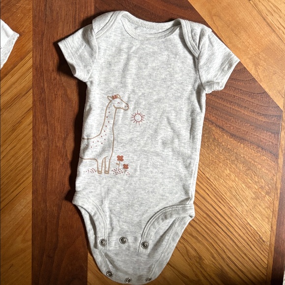 Bundle of newborn like new Carter's Beige and Brown Baby Outfits - Picture 6 of 9